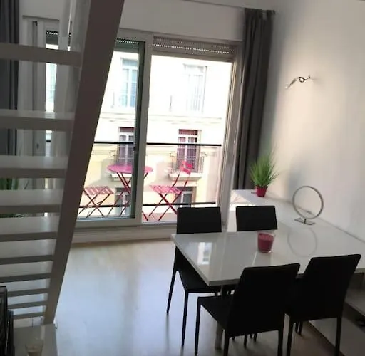 Duplex Près Des Champs-élysées *